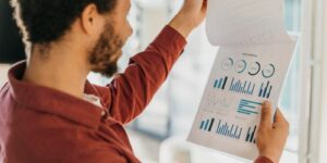 Tomando Decisiones de Negocio Más Inteligentes: El Poder de la Estadística